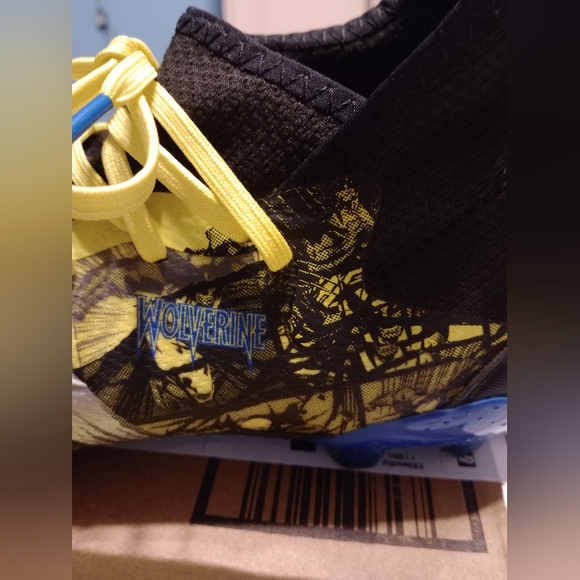 ADIDAS PREDATOR MARVEL WOLVERINE CLEATS - Picture 10 of 13